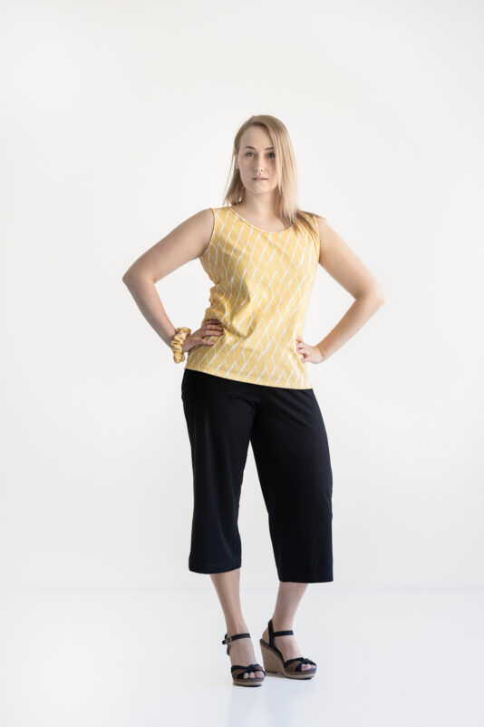 Toppi Salmiakki keltainen XS-XL