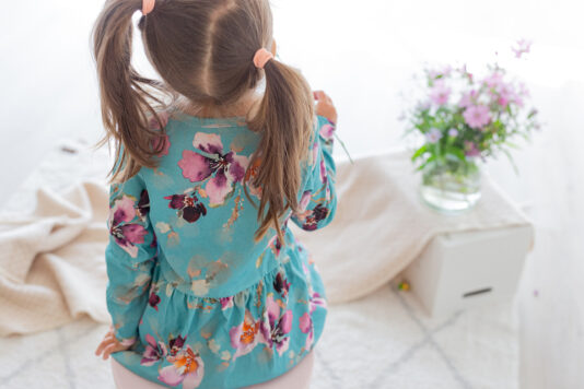 Lasten kaunis kukkamekko - Melli EcoDesign Lasten kaunis kukkamekko - Melli EcoDesign