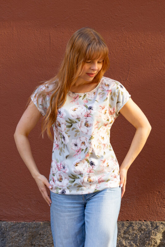 Naisten holkkihihapaita - Melli EcoDesign Naisten holkkihihapaita - Melli EcoDesign