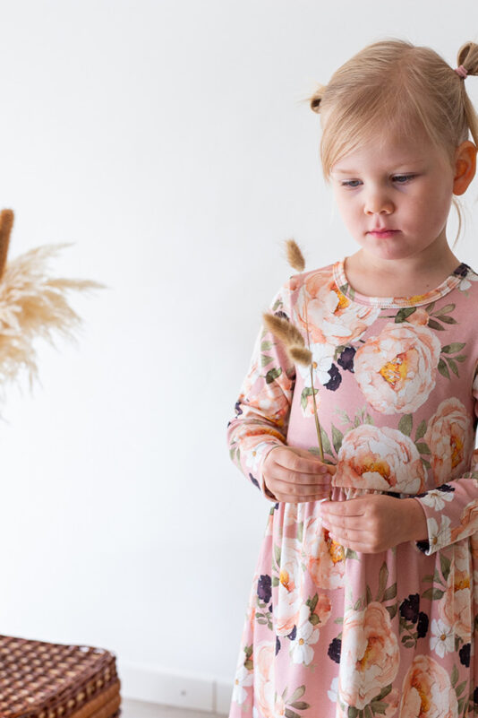 Lasten mekko kukkakuosilla - Melli EcoDesign