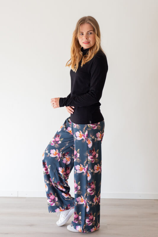 Leveät housut Mystic - Melli EcoDesign Leveät housut Mystic - Melli EcoDesign