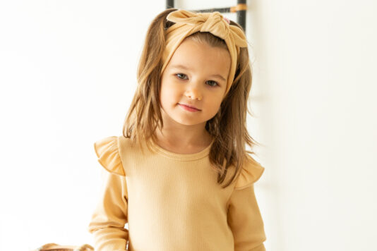 Vaalea ribbimekko lapsille - Melli EcoDesign Vaalea ribbimekko lapsille - Melli EcoDesign