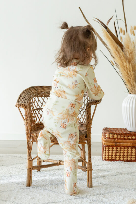 Vauvan ribilliset potkuhousut -Melli EcoDesign