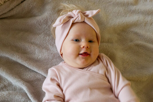 Vauvan vaaleanpunaiset ribbituotteet - Melli EcoDesign Vauvan vaaleanpunaiset ribbituotteet - Melli EcoDesign