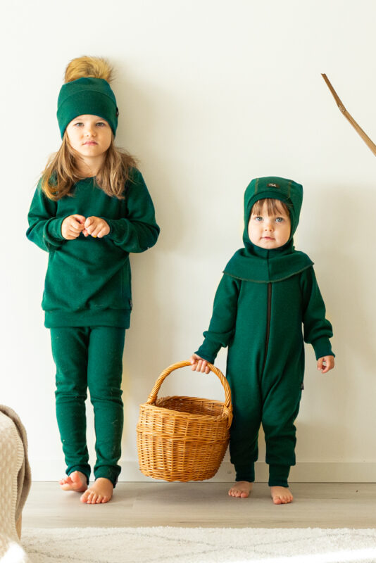 Lasten sametinvihreät merinovillatuotteet - Melli EcoDesign Lasten sametinvihreät merinovillatuotteet - Melli EcoDesign