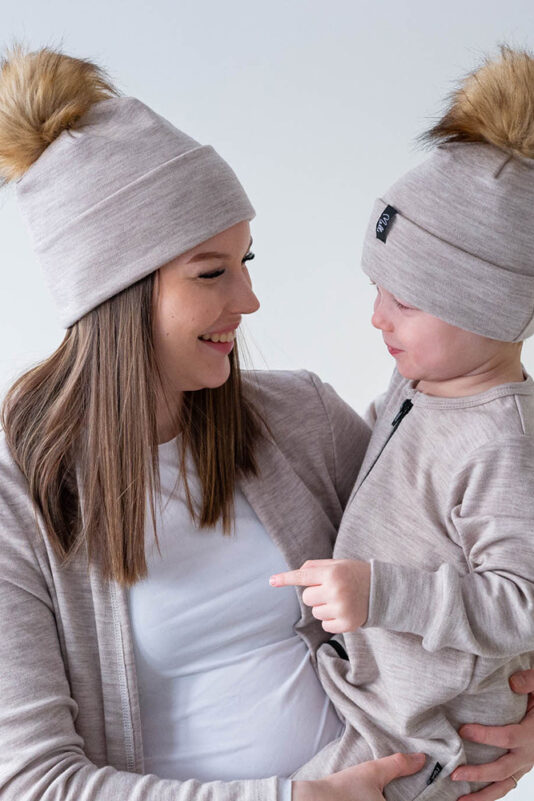 Hiekan sävyinen merinopipo lapsille ja aikuisille