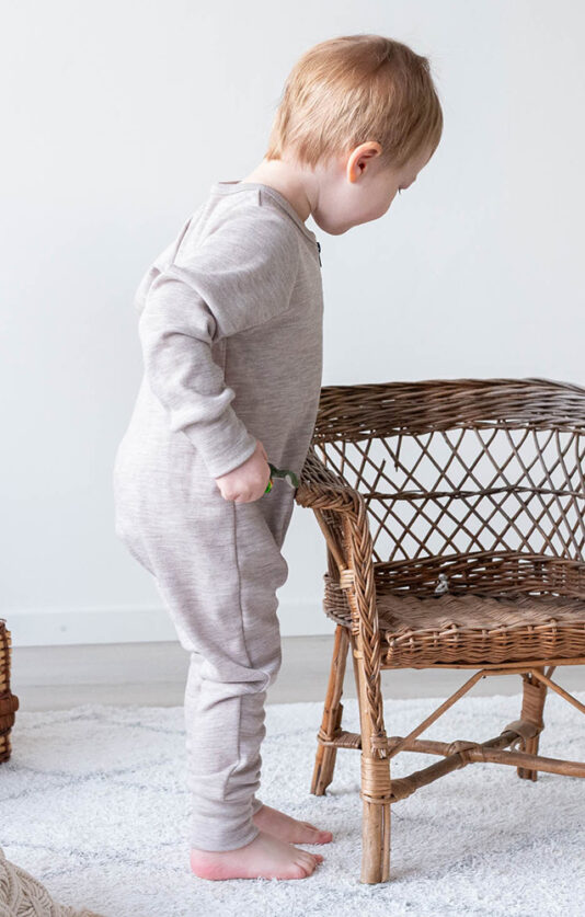 Lasten merinohaalari beigen sävyssä - Melli EcoDesign Lasten merinohaalari beigen sävyssä - Melli EcoDesign