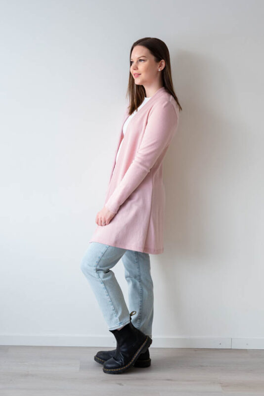 Naisten vaaleapunainen merinoneuletakki - Melli EcoDesgn