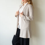 Naisten beige merinoneuletakki - Melli EcoDesign