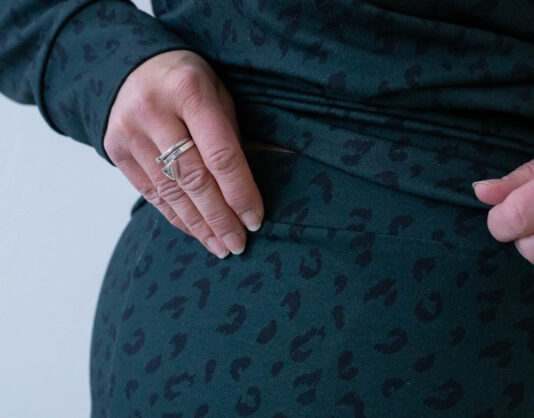 Leopardi havu kuosiset naisten housut - Melli EcoDesign Leopardi havu kuosiset naisten housut - Melli EcoDesign