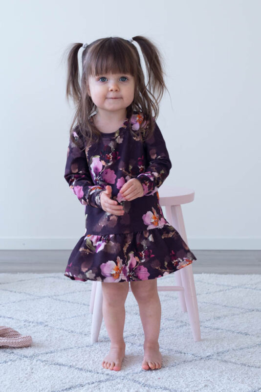 Lasten söpö kukkakuosinen frillamekko - Melli EcoDesign