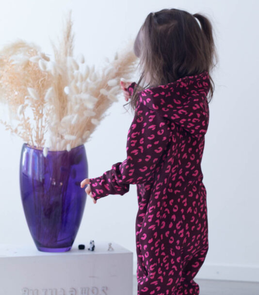 Vauvan collegehaalari leopardi - Melli EcoDesign Vauvan collegehaalari leopardi - Melli EcoDesign