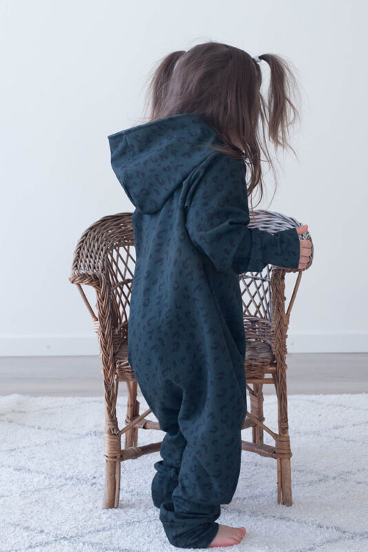 Vauvan collegehaalari leopardi kuosilla - Melli EcoDesign