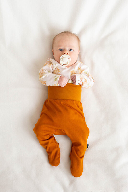 Puolipotkuhousut okra