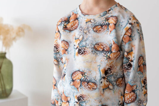 Kotimainen lasten collegepaita bambikuosilla - Melli EcoDesign Kotimainen lasten collegepaita bambikuosilla - Melli EcoDesign