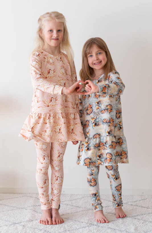 Lasten kotimaiset collegemekot - Melli EcoDesign Lasten kotimaiset collegemekot - Melli EcoDesign