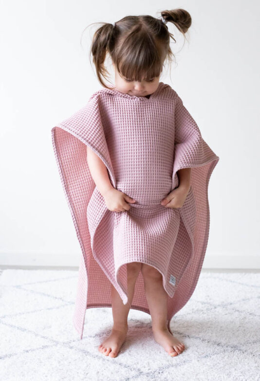 Vohvelikainen lasten poncho pyyhe - Melli EcoDesign Vohvelikainen lasten poncho pyyhe - Melli EcoDesign